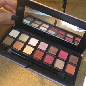 Anastasia Beverly Hills Modern Romance palette